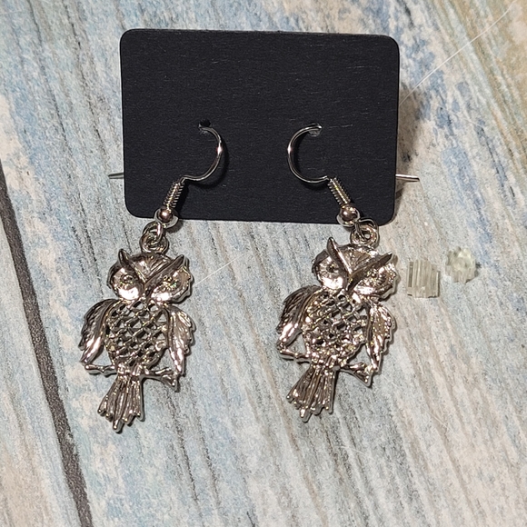 Owl Set Necklace and Earrings. - Picture 7 of 8